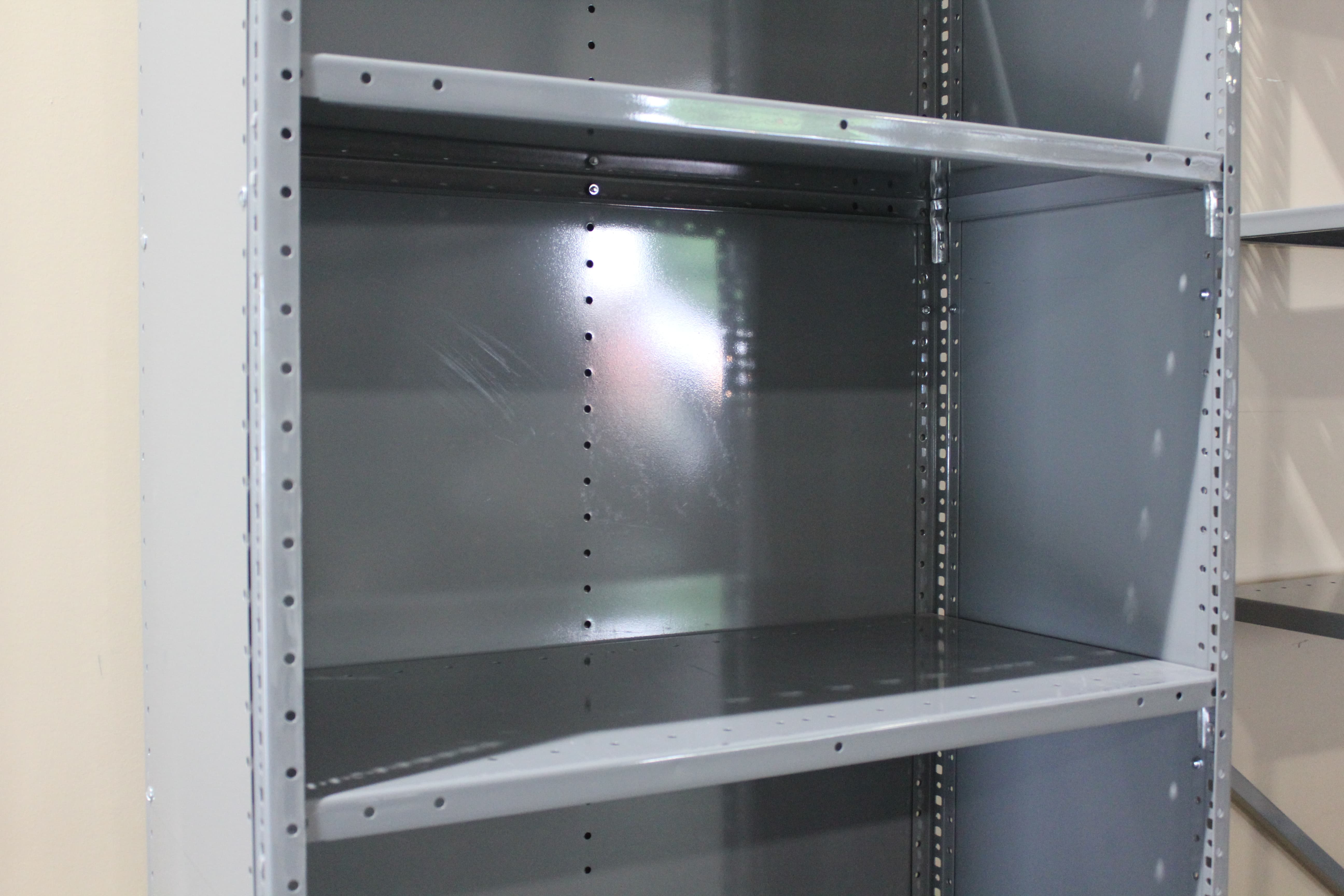 Closed Steel Shelving Warehouse Rack And Shelf closed-steel-shelving-warehouse-rack-and-shelf
