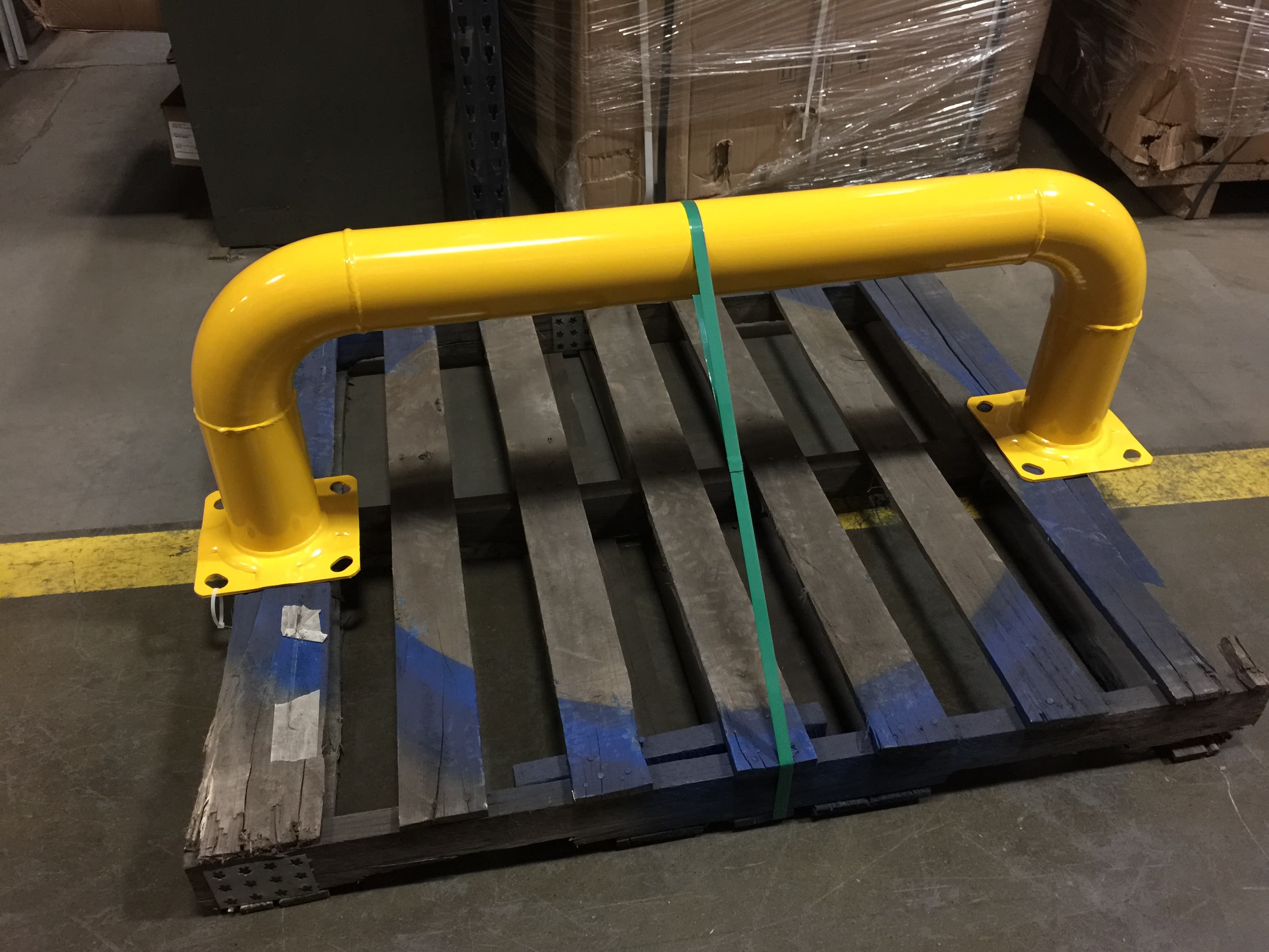 Low Profile Rack Guards Warehouse Rack and Shelf