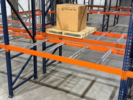 Top Hat Style Pallet Support in Back to Back Pallet Rack 2 Top Hat Style Pallet Support in Back to Back Pallet Rack 2
