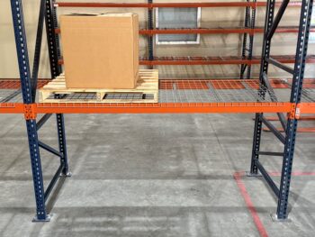 Wire Decking on Mecalux Pallet Rack