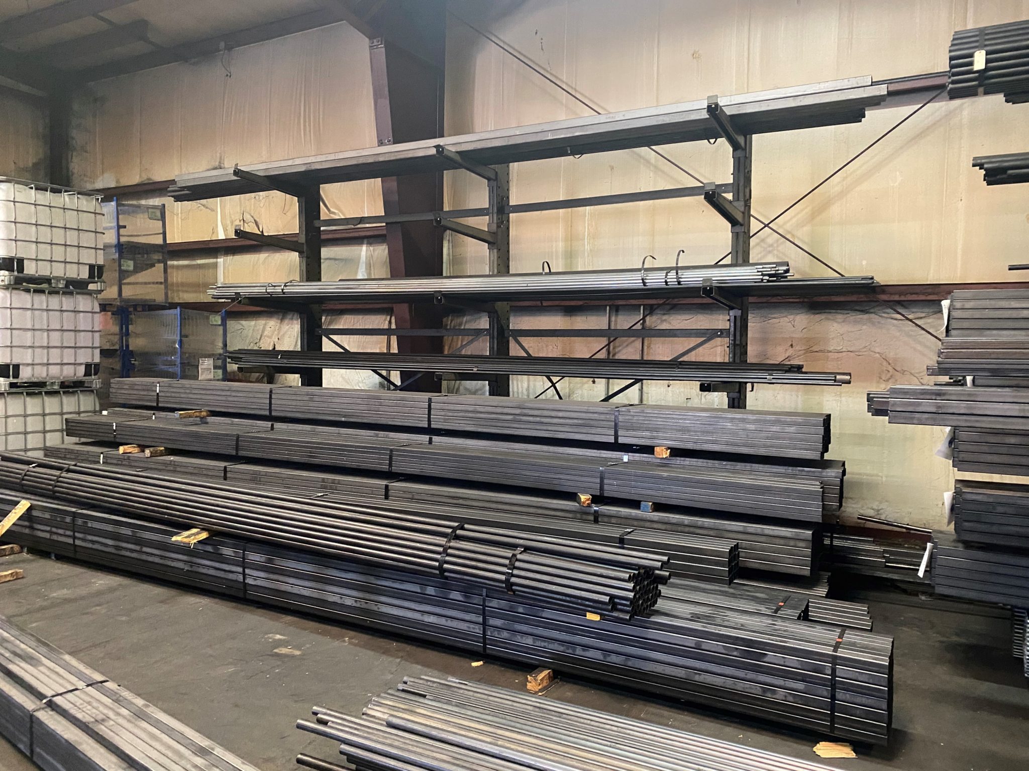 Heavy Duty Cantilever Steel Bar Tubing And Pipe Storage Racks