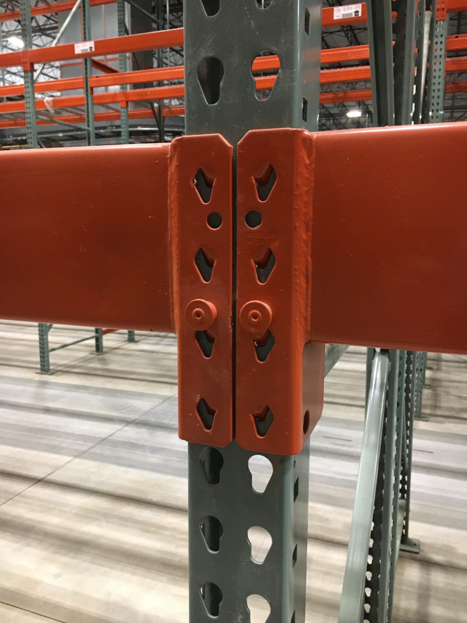 Interlake Teardrop Upright Pallet Rack Welded Bracing