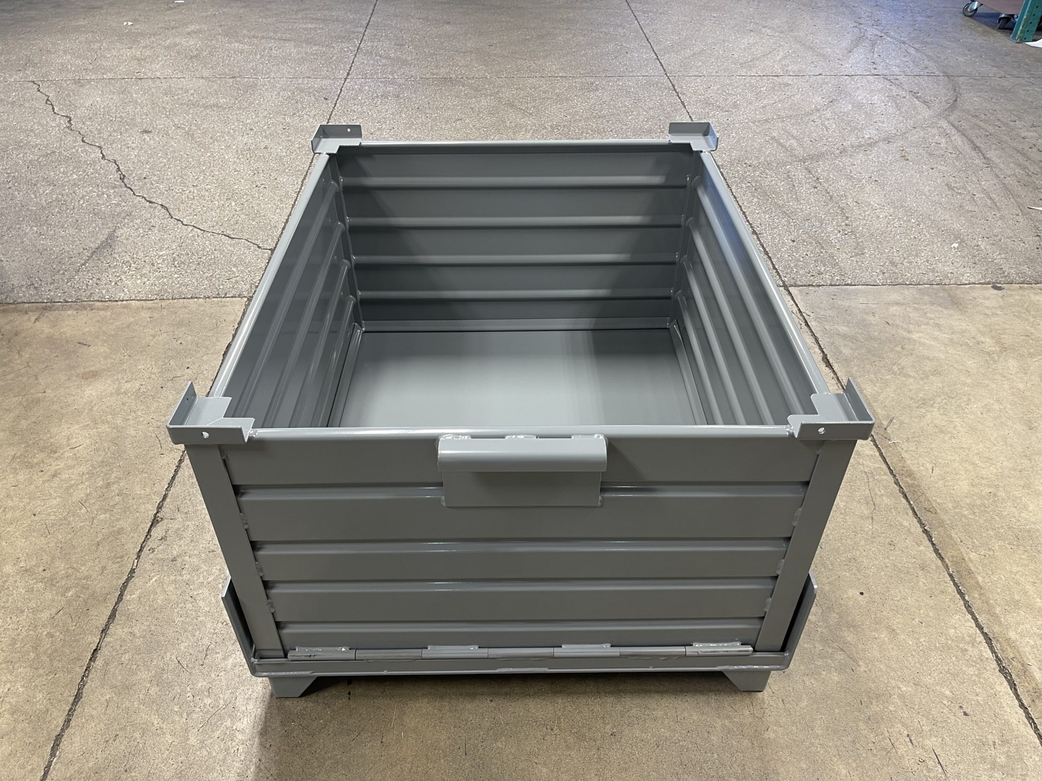 Heavy Duty Drop Bottom Bins | Warehouse Rack and Shelf