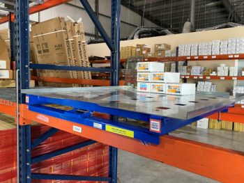 Roll Out Shelf For Pallet Racking Closed