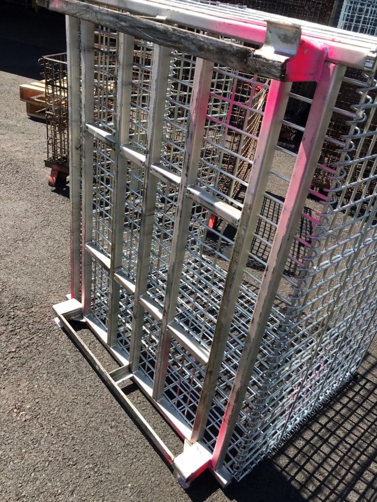 Custom Heavy Duty Collapsible Wire Containers - Warehouse Rack and Shelf