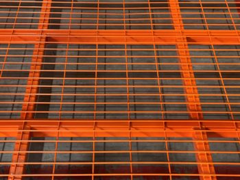 Stack Rack With Wire Mesh Base Orange