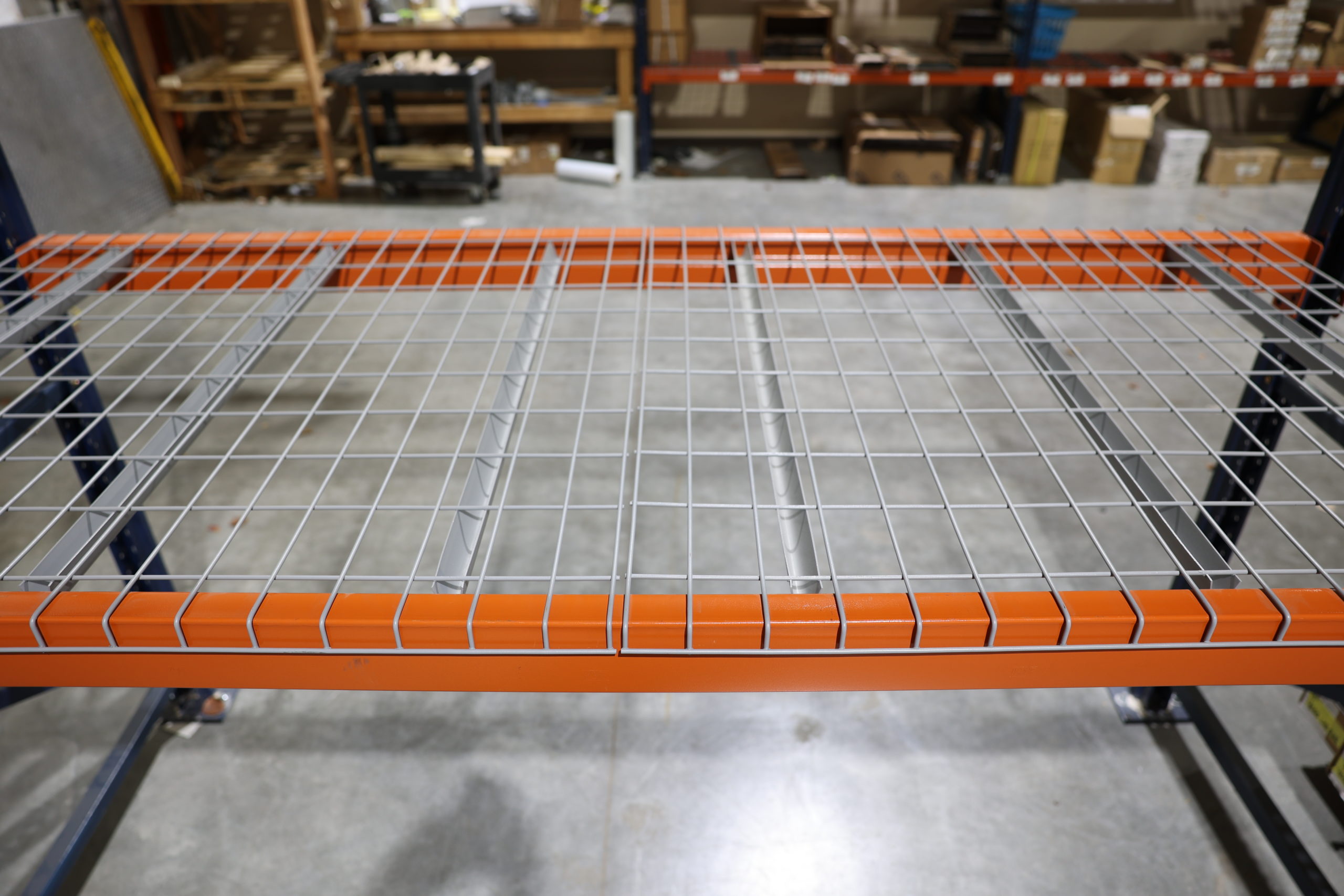 Importance of Wire Mesh Decking for Pallet Rack