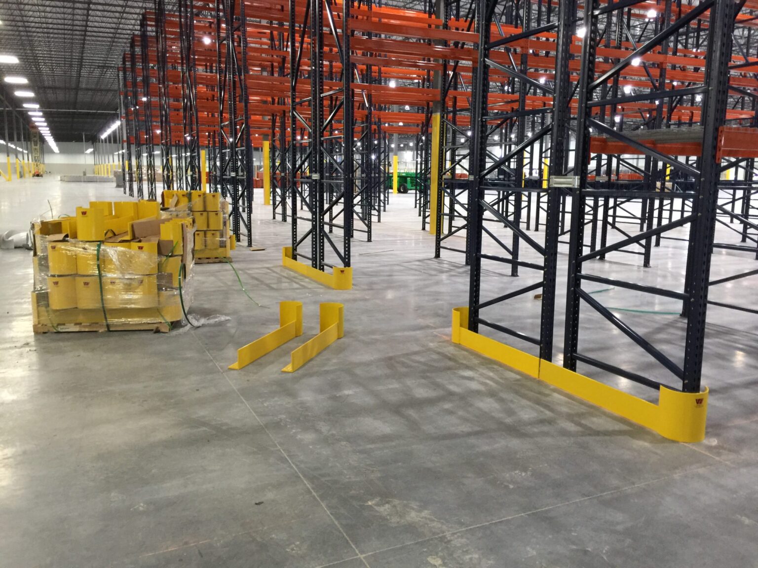 Pallet Racking & Wire Decking in Charlotte, North Carolina