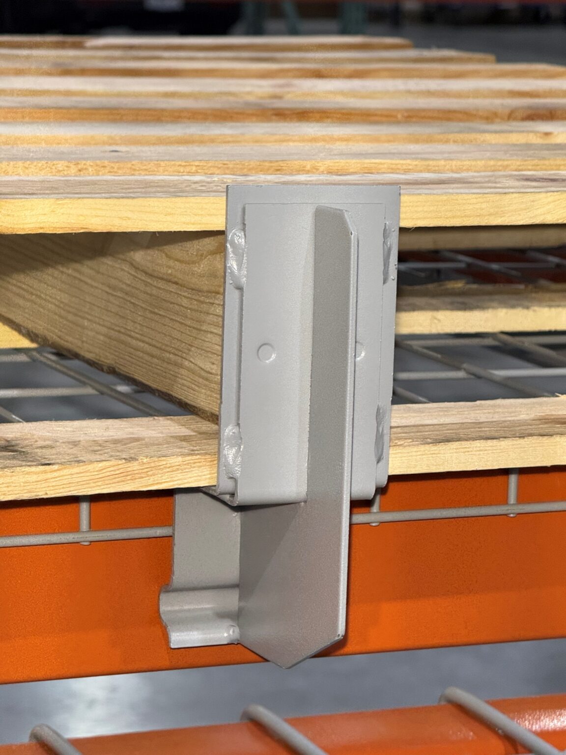 Heavy Duty Pallet Load Stop with Steel Gusset | Longitudinal Flue Space ...