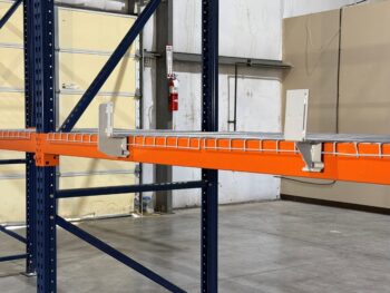 Standard and Heavy Duty Single Pallet Stops