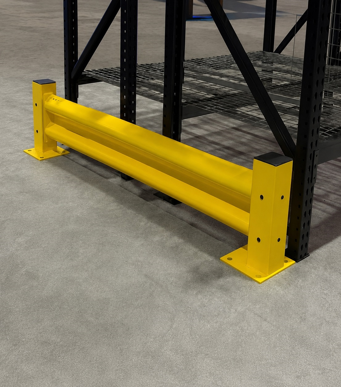 Single Tier Guard Rail as End of Aisle Protectors Pallet Rack Single Tier Guard Rail as End of Aisle Protectors Pallet Rack