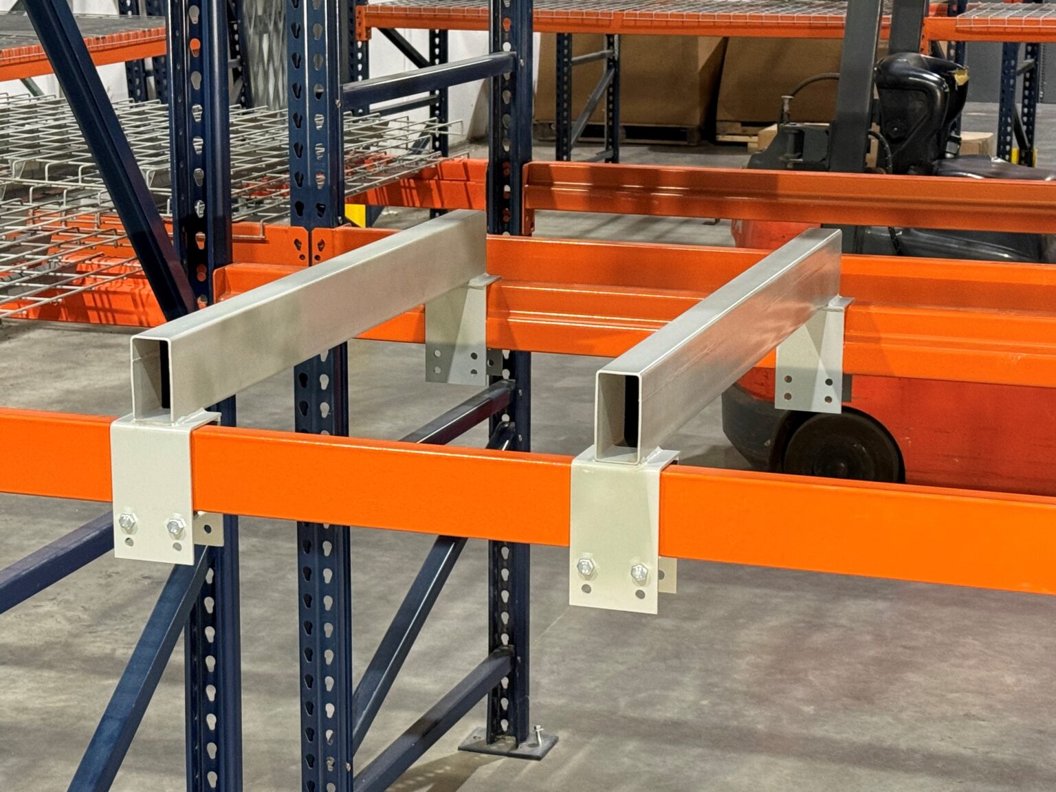 Fork Spacers Racking Heavy Duty Fork Entry Bars for Pallet Rack