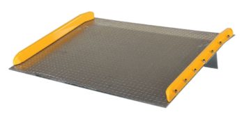 aluminum-dock-board-with-curbs-2