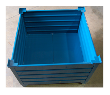 Corrugated Steel Container with smooth flat bottom deck panel