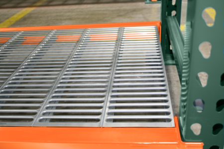 50% Open Punched Steel Pallet Rack Decking for Fire Safety