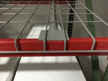 Flared Wire Decking for Wide Span Shelving 2