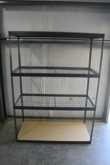 Flat-wire-decking-for-boltless-shelving-2