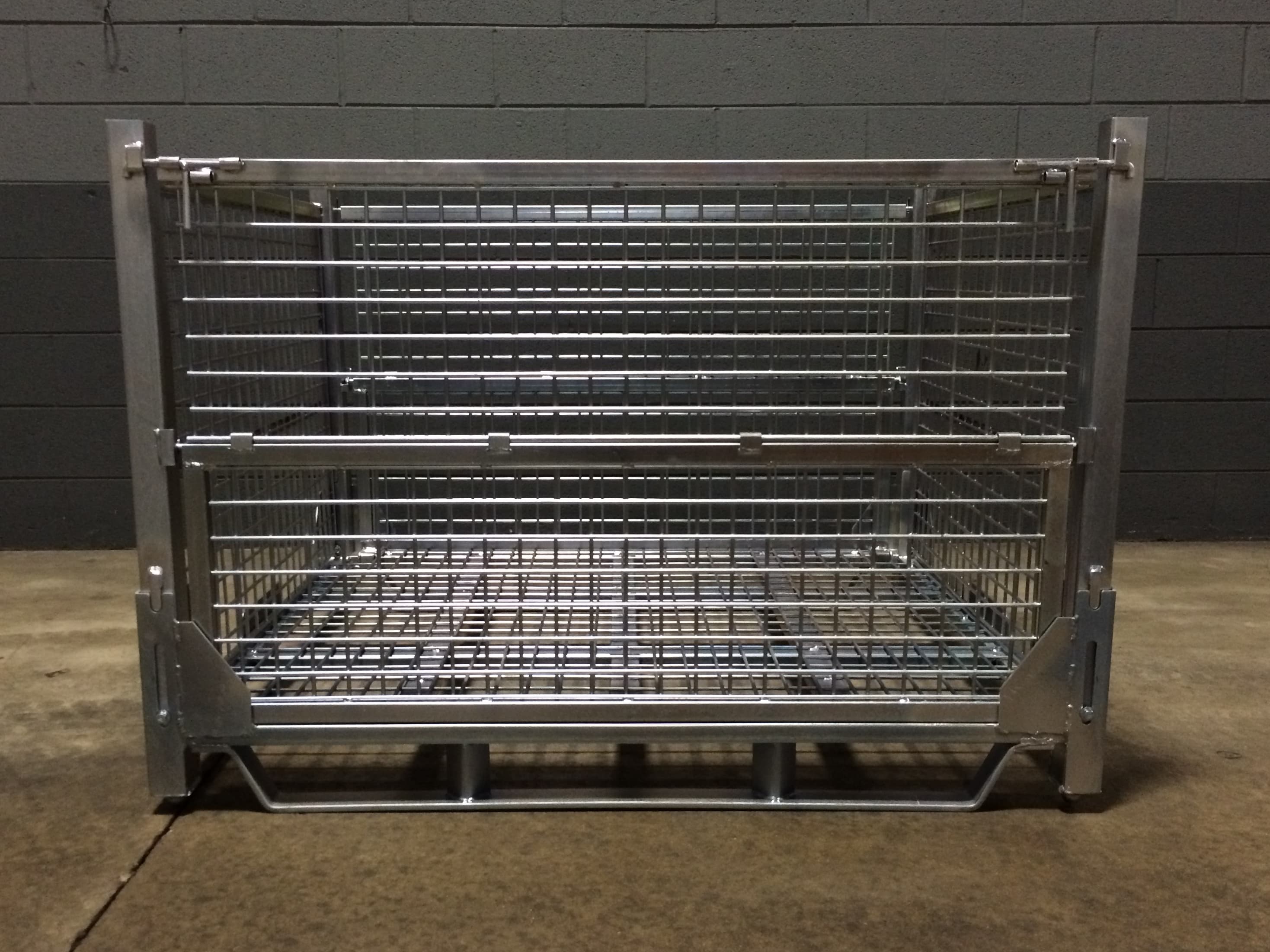 Heavy Duty Collapsible Rigid Wire Container - Warehouse Rack and Shelf