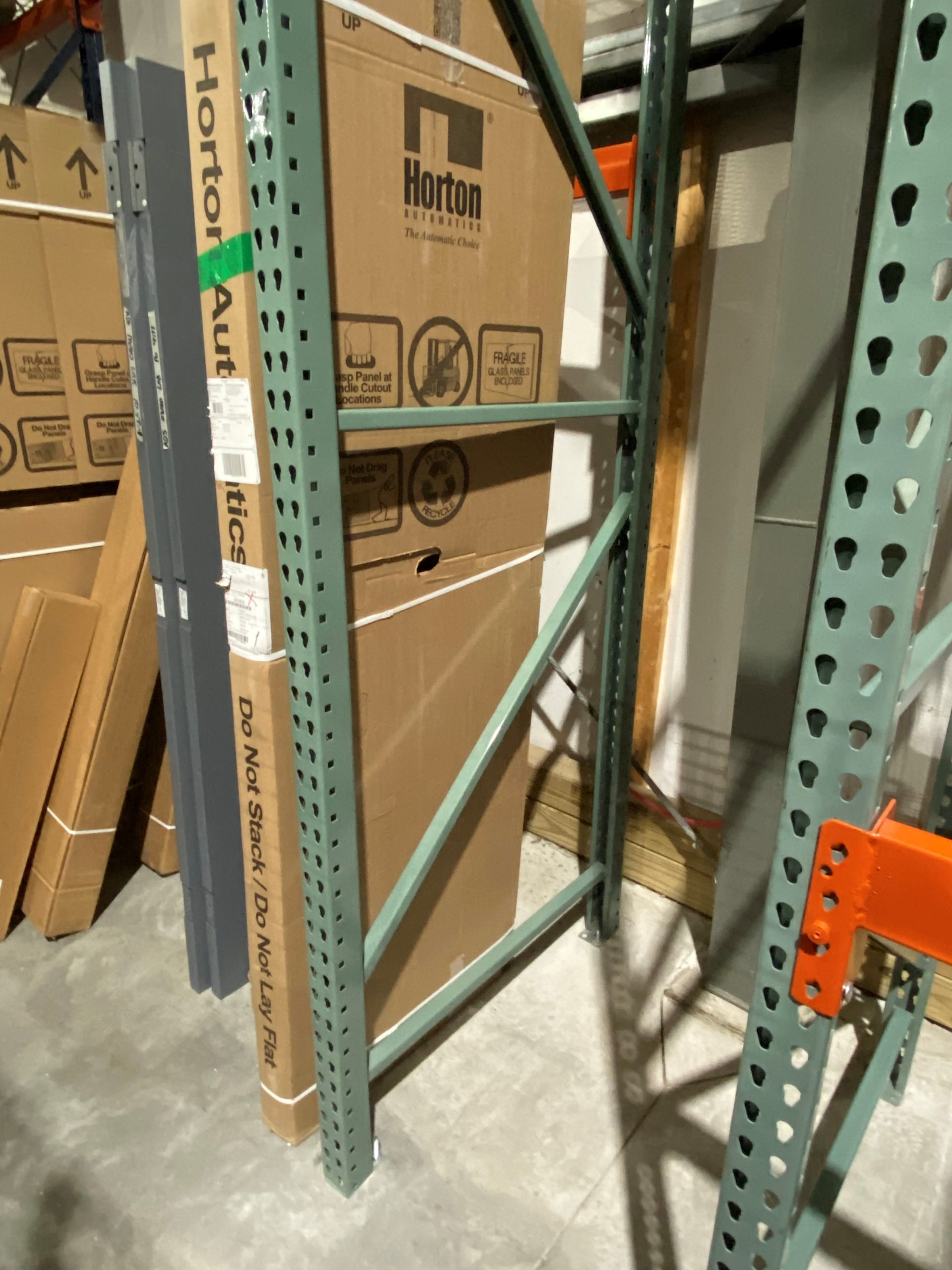 Interlake Teardrop Upright Pallet Rack - Welded Bracing