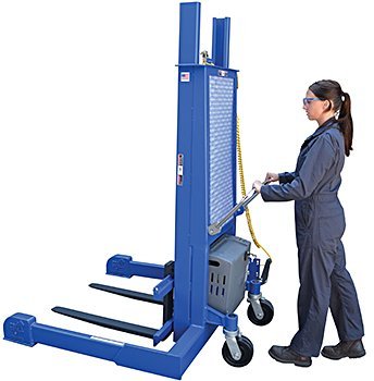 Lifts & Stackers