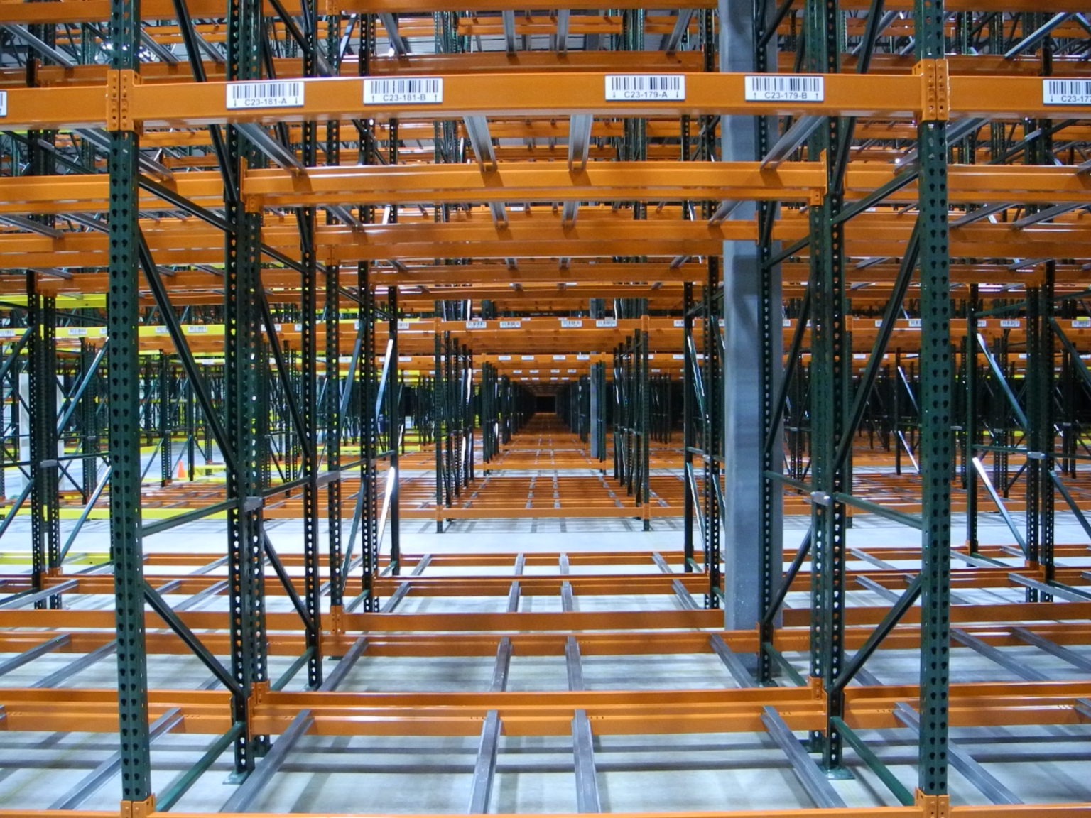 Ridg U Rak Slotted Teardrop Pallet Rack Uprights