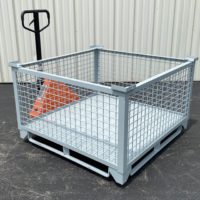 Stackable Rigid Wire Container with Skid Bar Runners