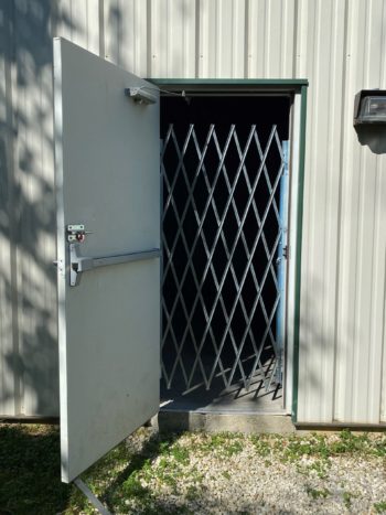 Single Door Gate Closed