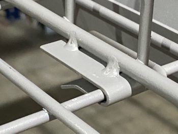 Snap in wire shelf divider clip