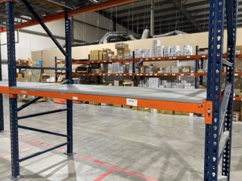Solid Steel Pallet Rack Decking with Channel Supports