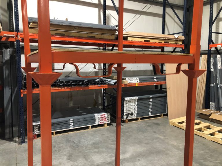 Warehouse Stacking Racks With Forklift Guides