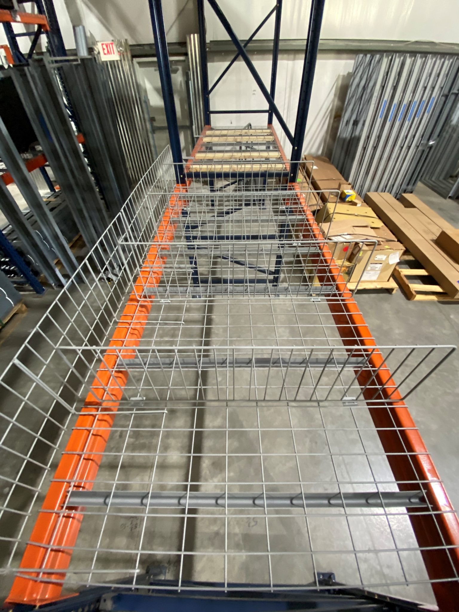 ClipOn Pallet Rack Wire Decking Shelf Dividers